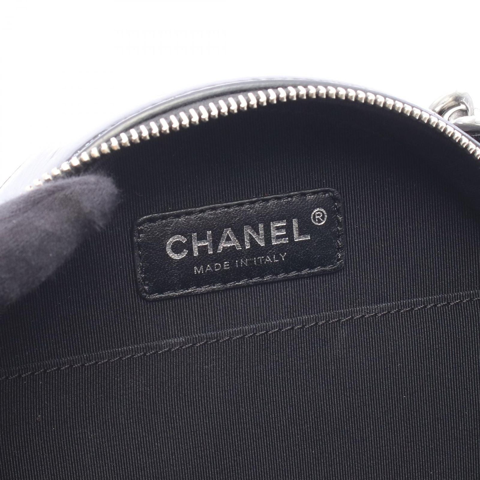 Chanel Handbag CC Logo Round 2-Way Black Patent Leather Chain — view 4