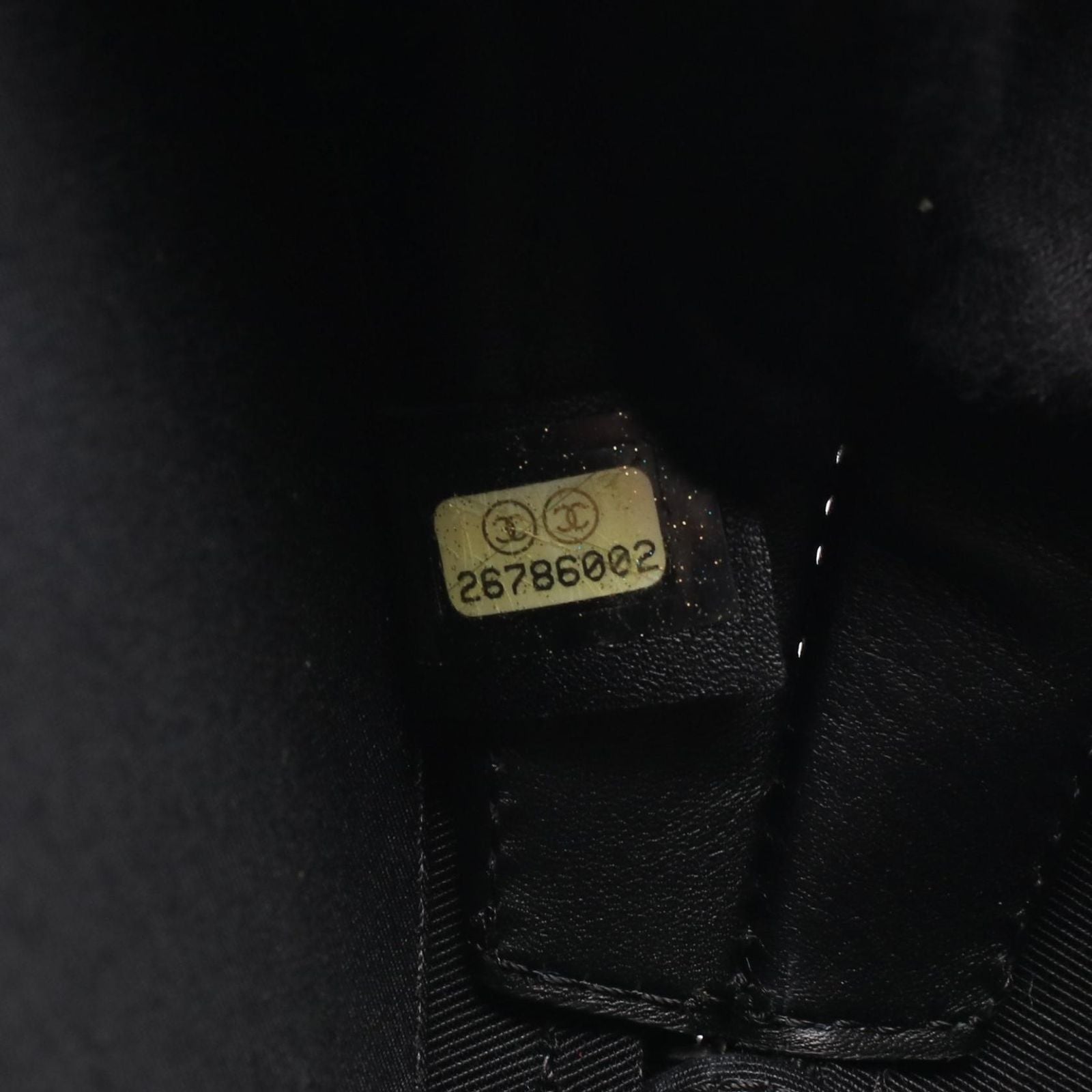 Chanel Handbag CC Logo Round 2-Way Black Patent Leather Chain — view 5