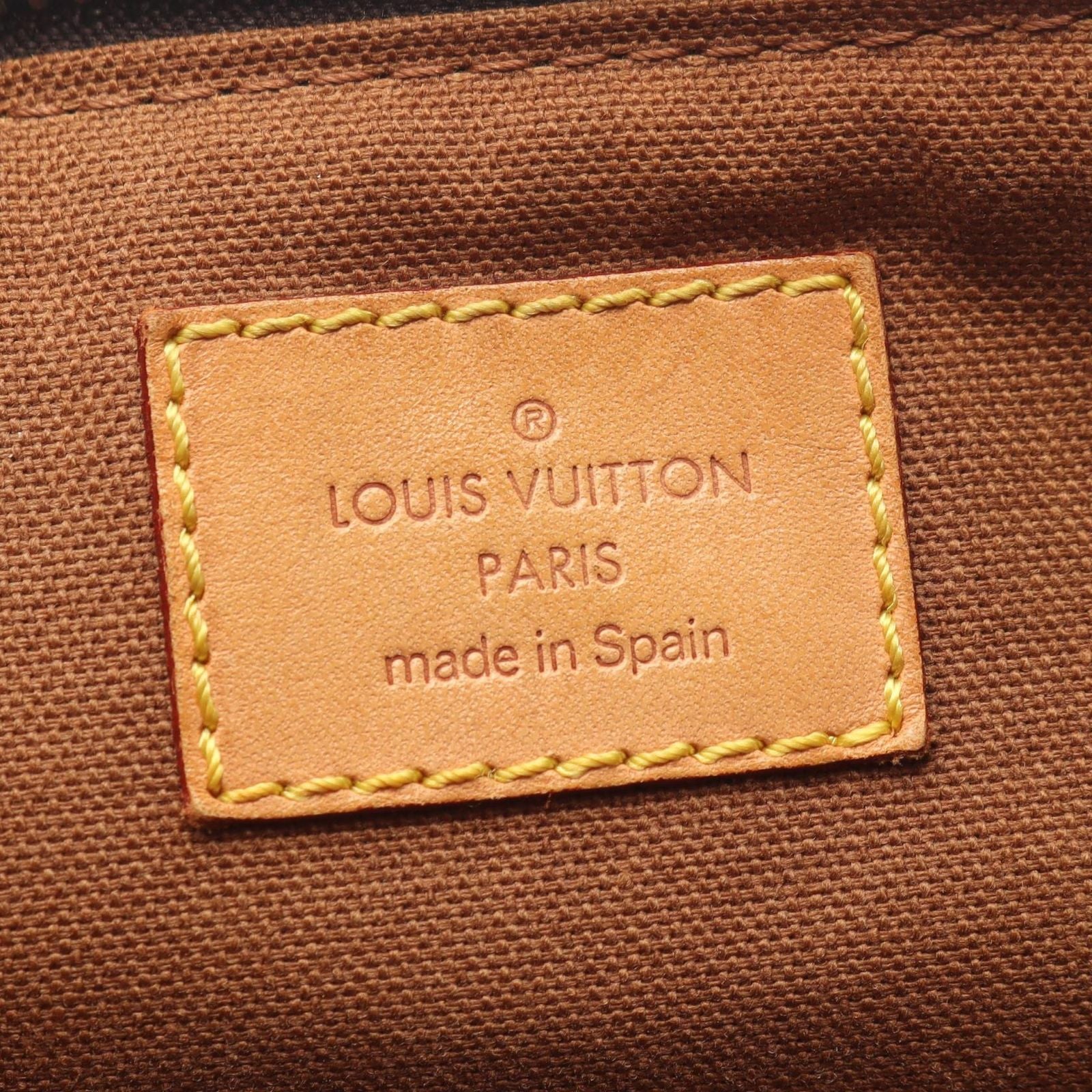 Louis Vuitton Shoulder Bag Tulum GM Leather — view 4