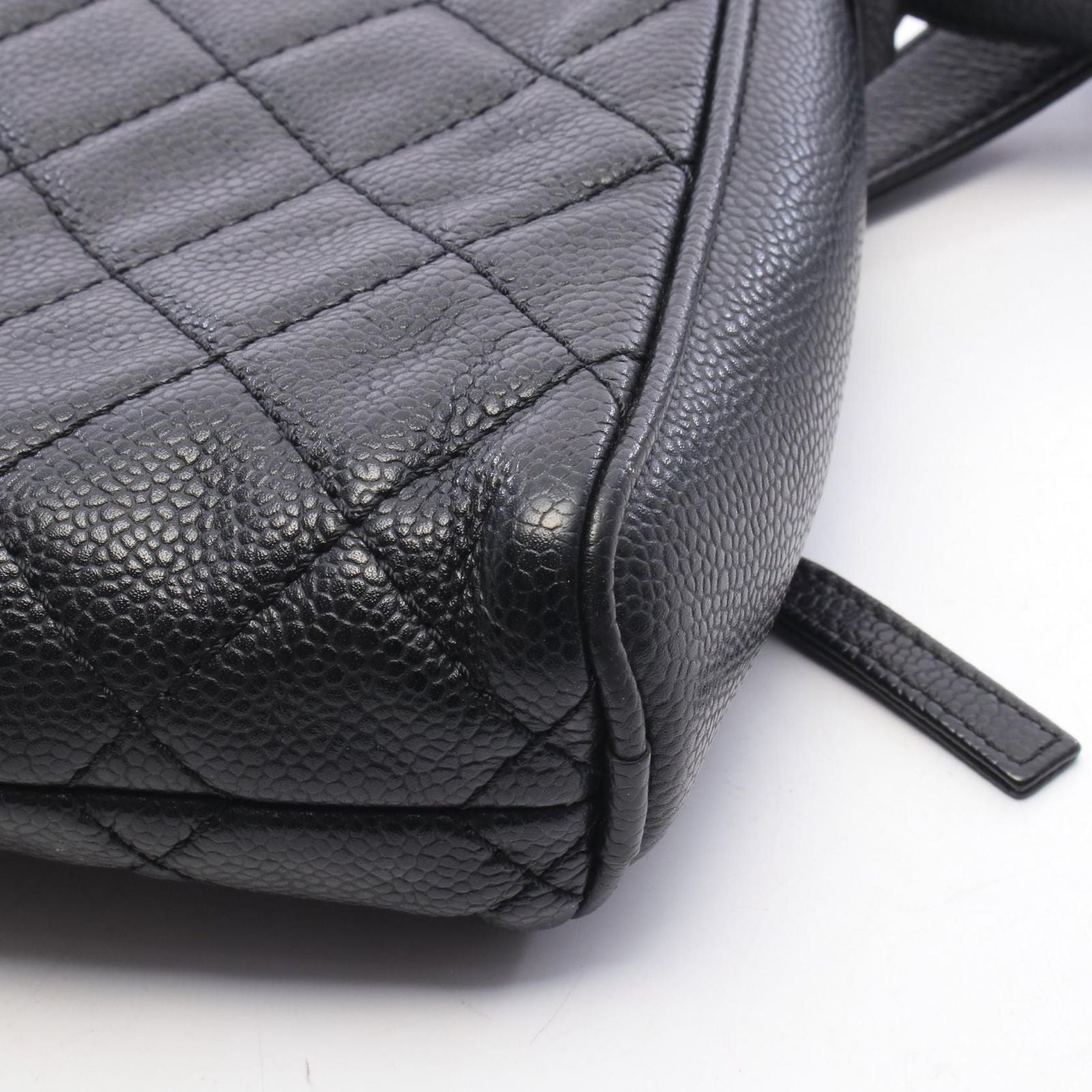 Chanel Shoulder Bag Quilted CC Logo Black Caviar Leather — view 8