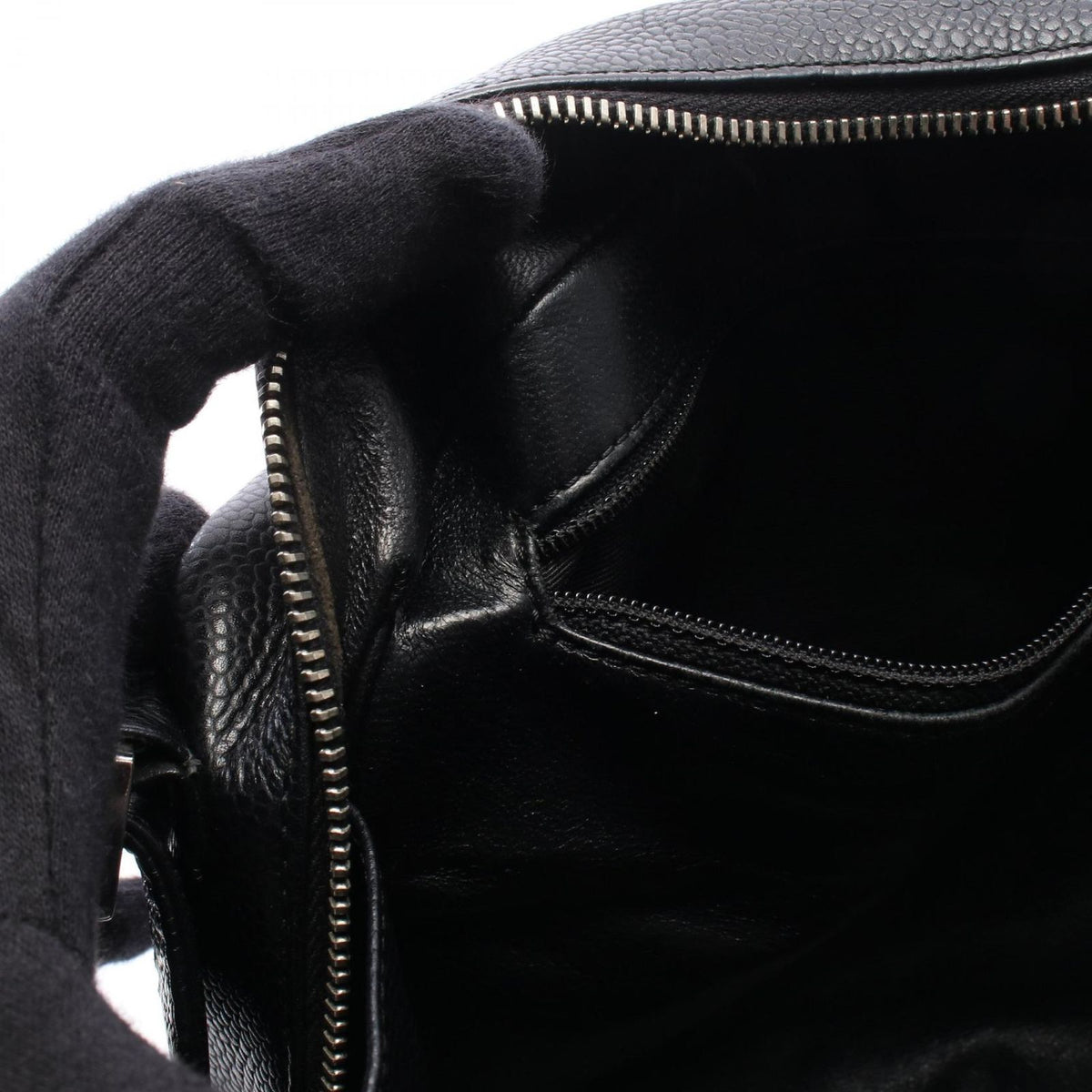 Chanel Shoulder Bag Quilted CC Logo Black Caviar Leather — view 6