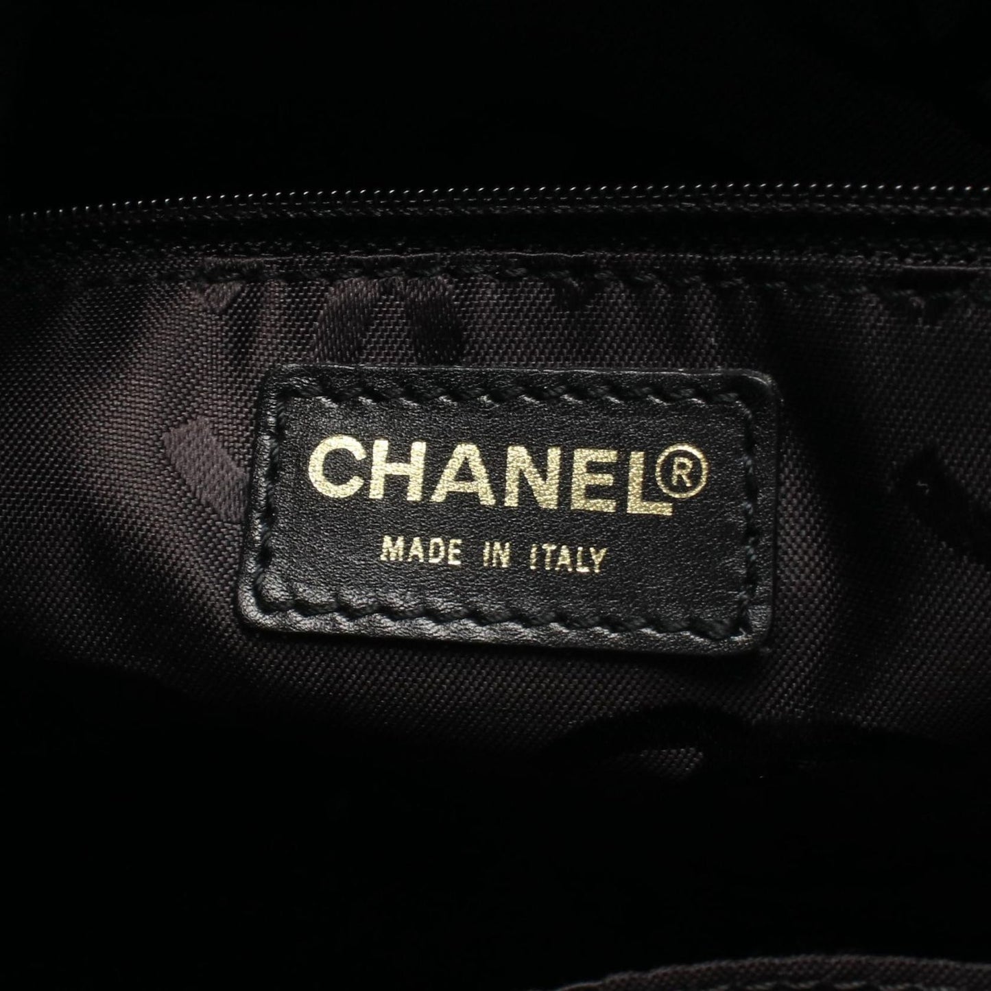 Chanel Tote Bag Wild Stitch Black Leather — view 4