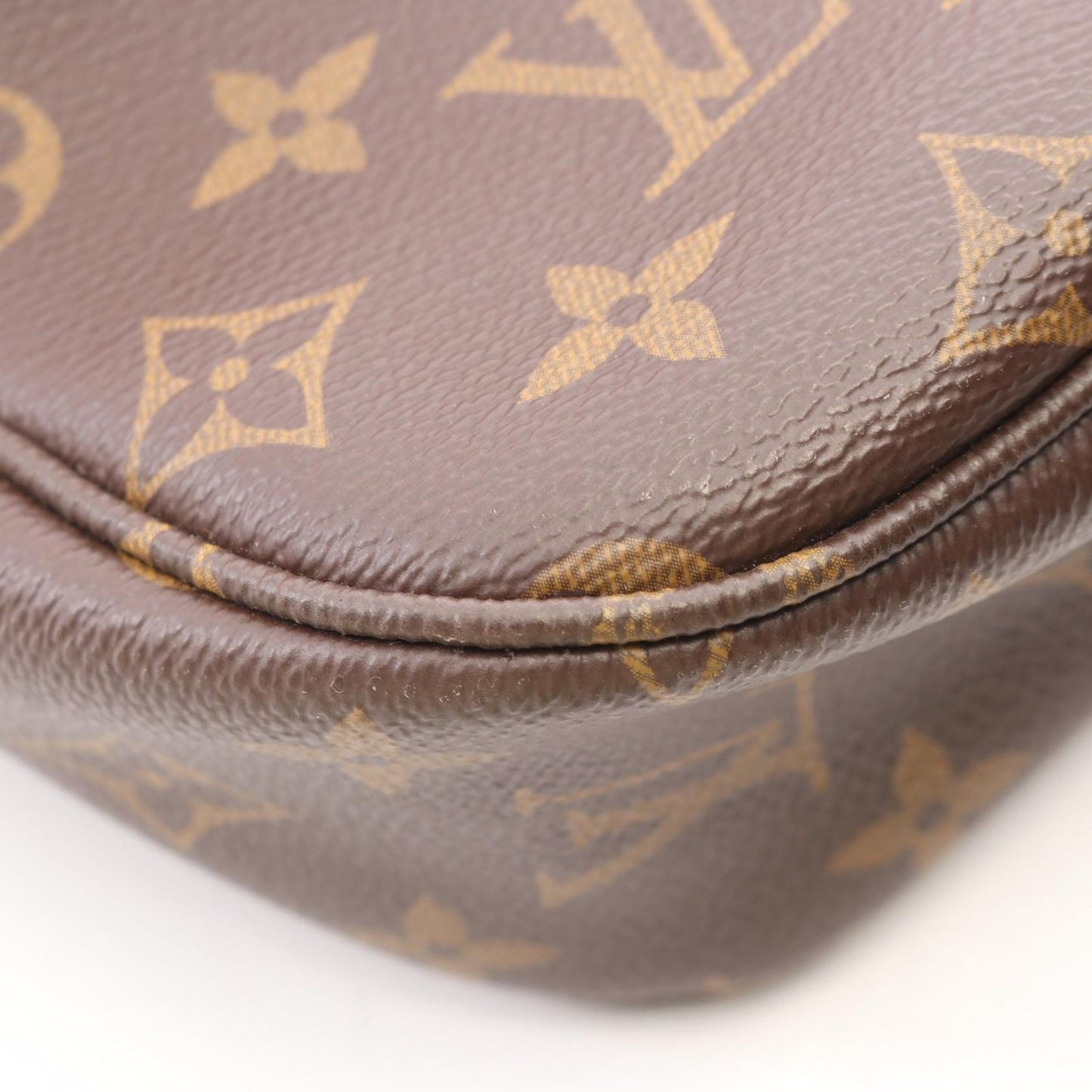 Louis Vuitton Shoulder Bag Mabillon Leather — view 6