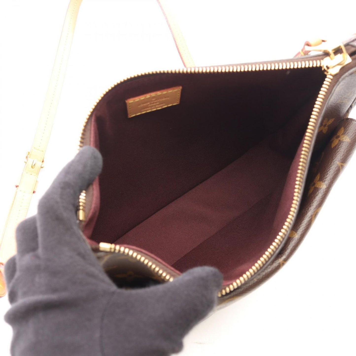 Louis Vuitton Shoulder Bag Mabillon Leather — view 3