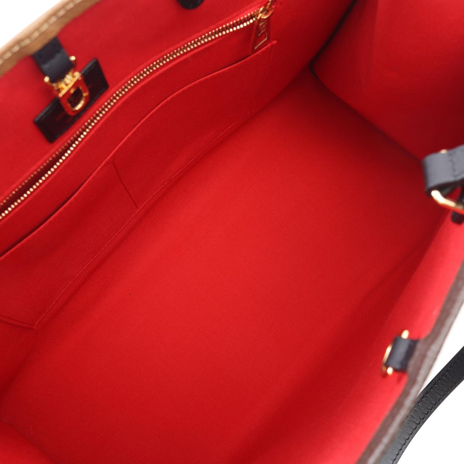 Louis Vuitton Shoulder Bag On The Go GM Monogram Giant Reverse Leather — view 3