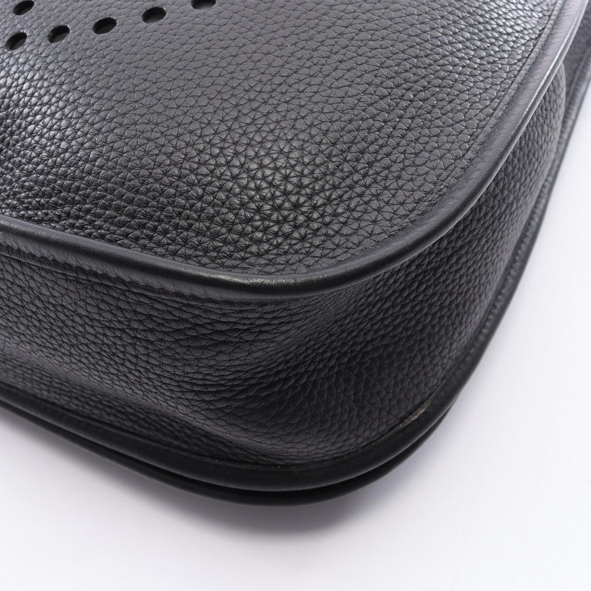 Hermes Shoulder Bag Evelyne 2 GM Black Leather — view 6