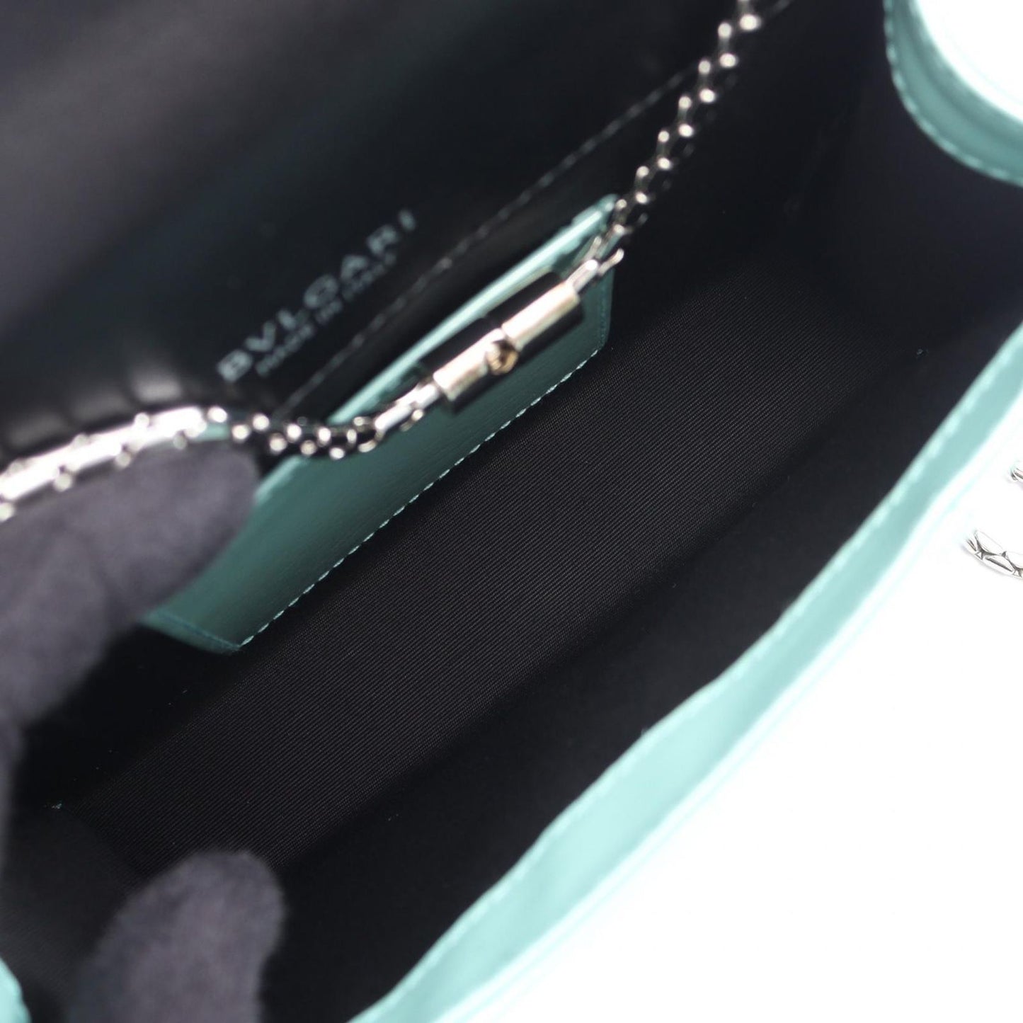 Bvlgari Shoulder Bag Serpenti Forever Mint Green Patent Leather — view 3