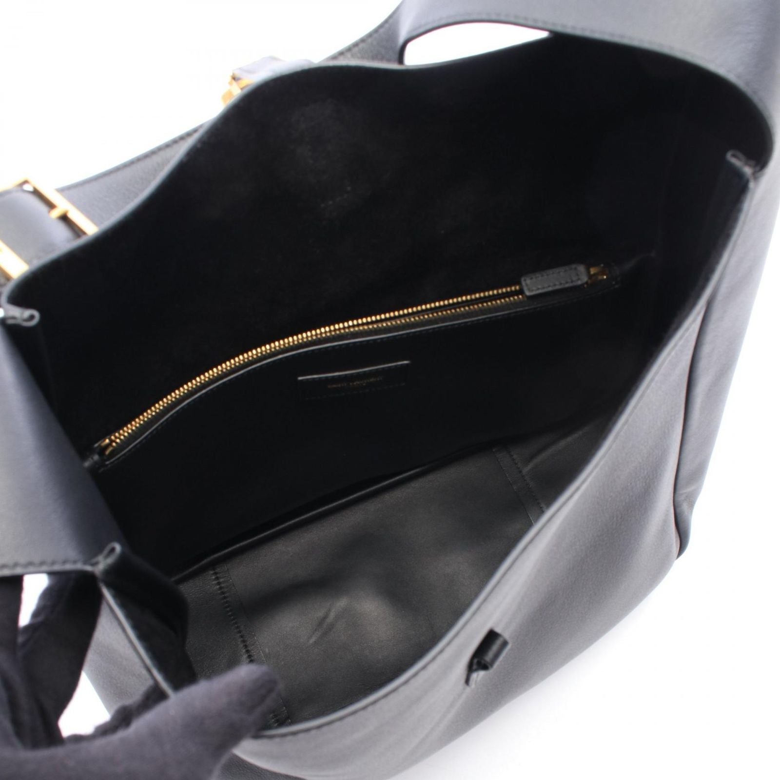 Saint Laurent Paris Shoulder Bag le 5 a 7 Soft Large Black Leather — view 3