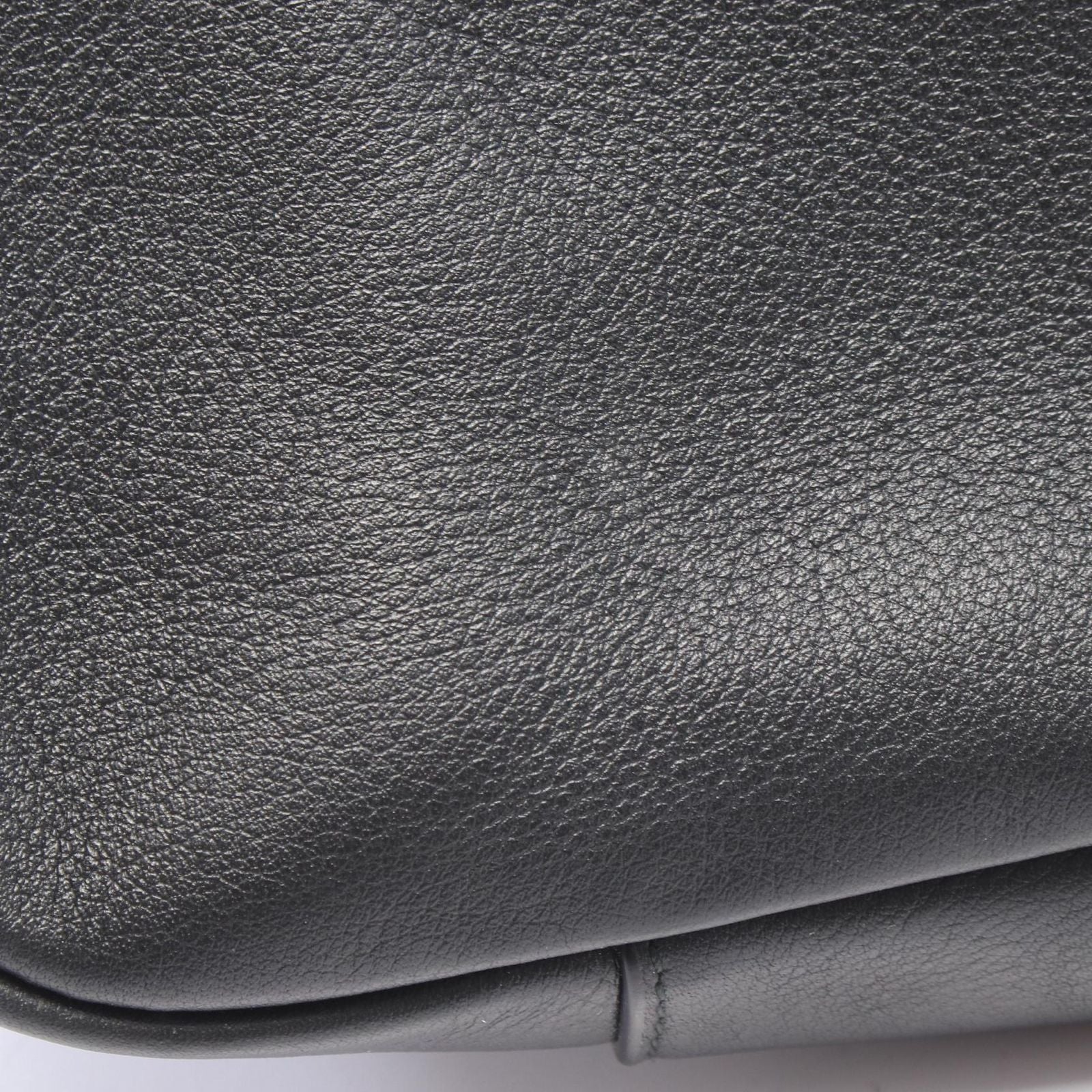 Saint Laurent Paris Shoulder Bag le 5 a 7 Soft Large Black Leather — view 5