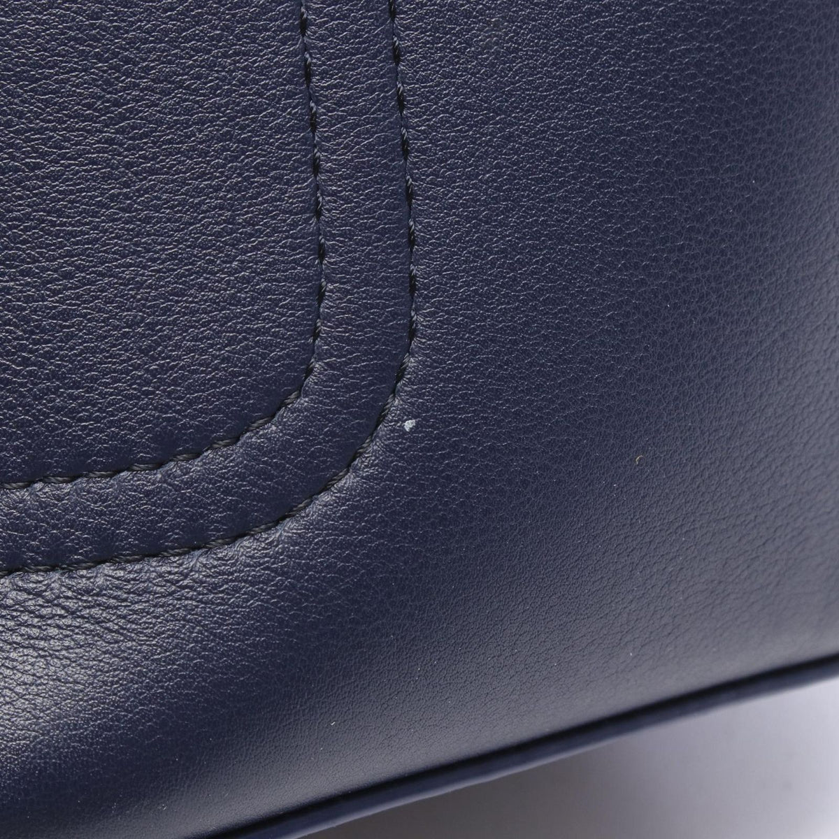 Loewe Pebble Bucket Bag Mini 2-Way Navy Leather — view 6