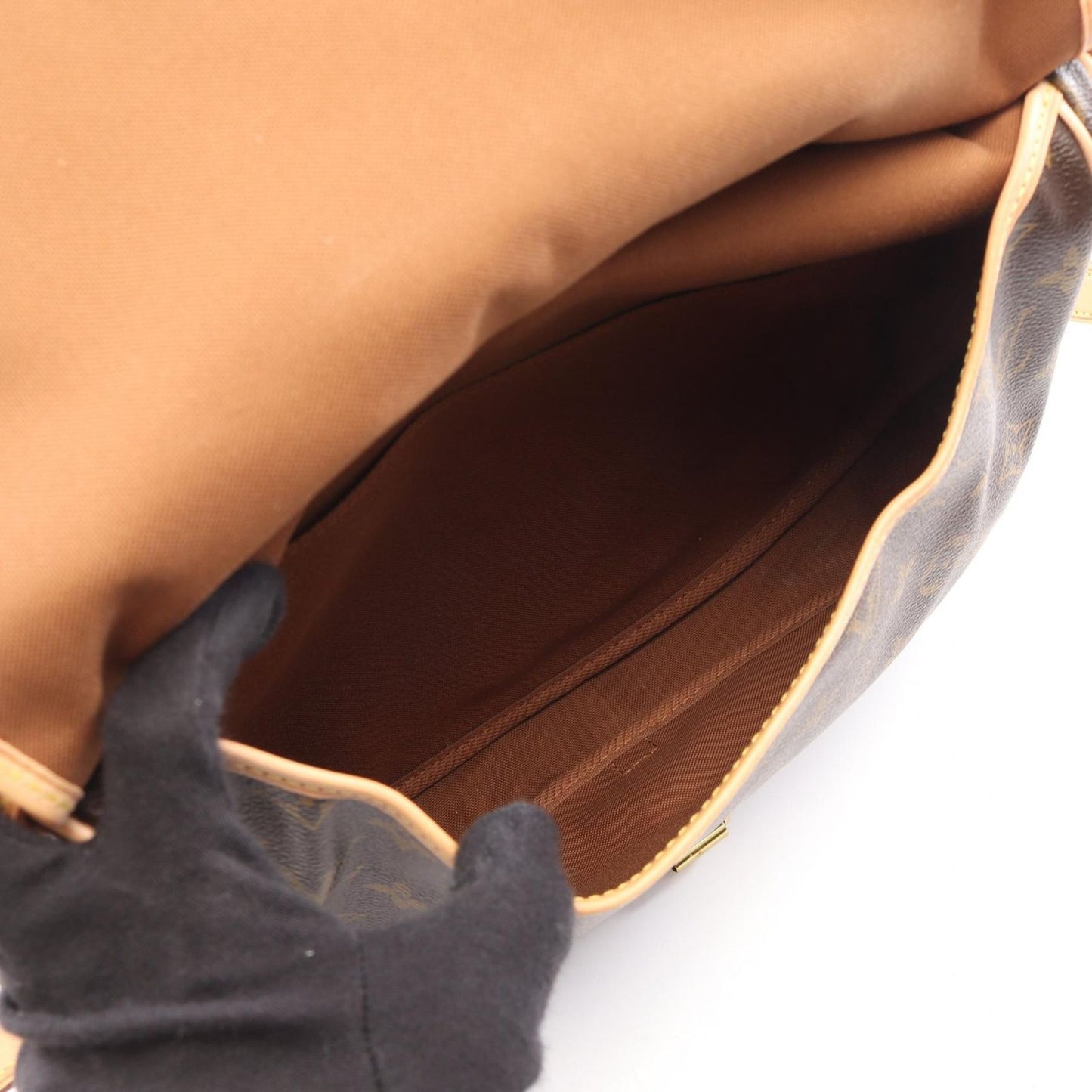 Louis Vuitton Shoulder Bag Saumur 30 Monogram Leather — view 3