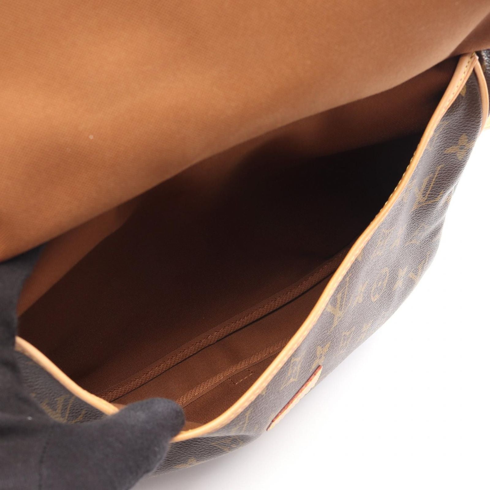 Louis Vuitton Shoulder Bag Saumur 30 Monogram Leather — view 4