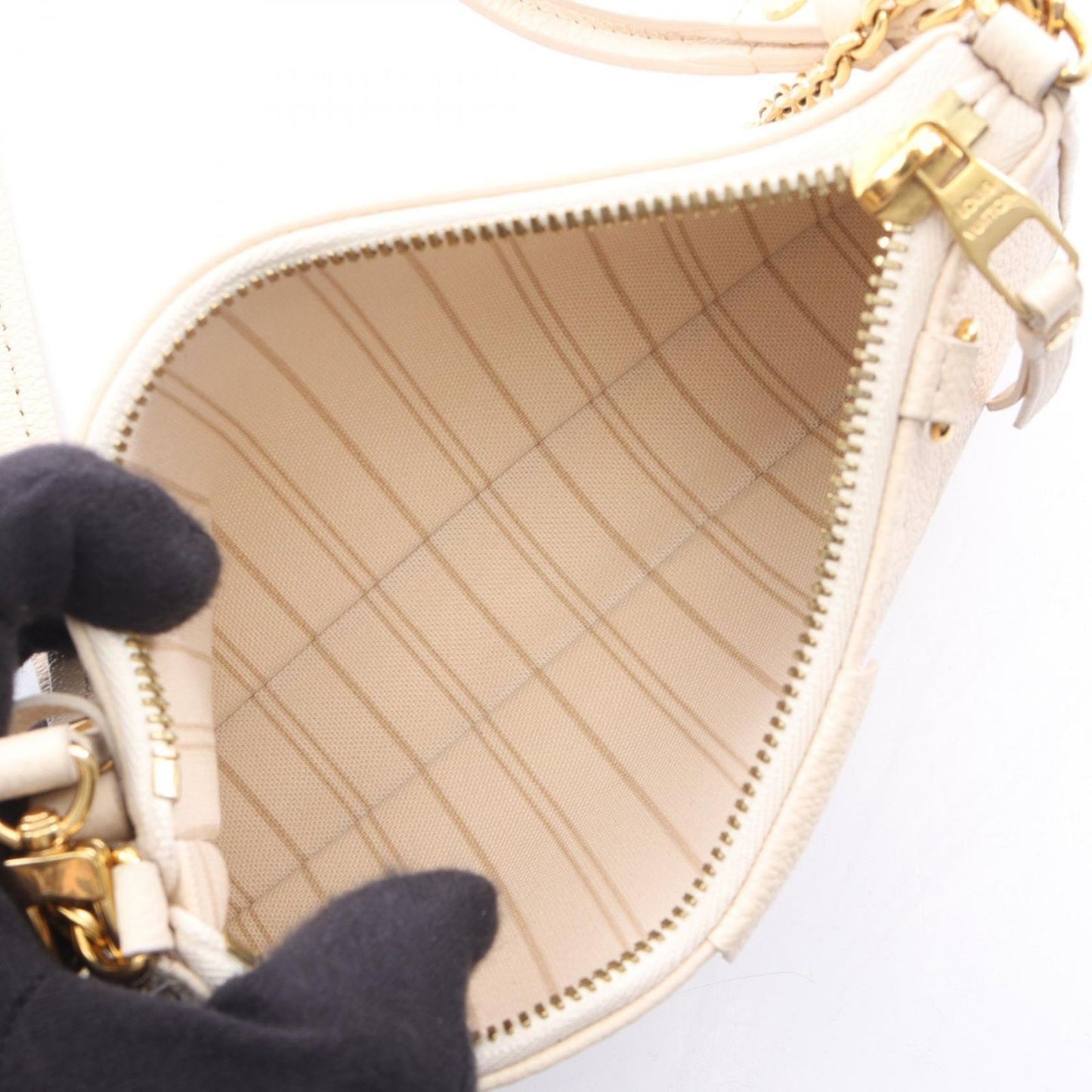 Louis Vuitton Shoulder Bag Easy Pouch Monogram Empreinte Cream Leather Chain — view 3