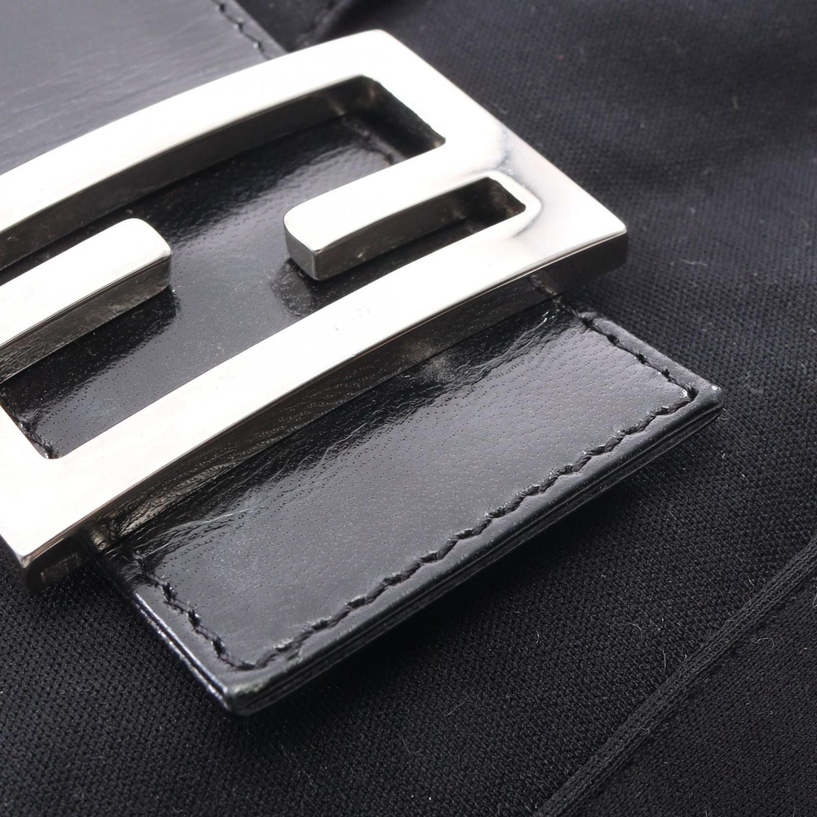 Fendi Shoulder Bag Mamma Bucket Black Leather — view 6