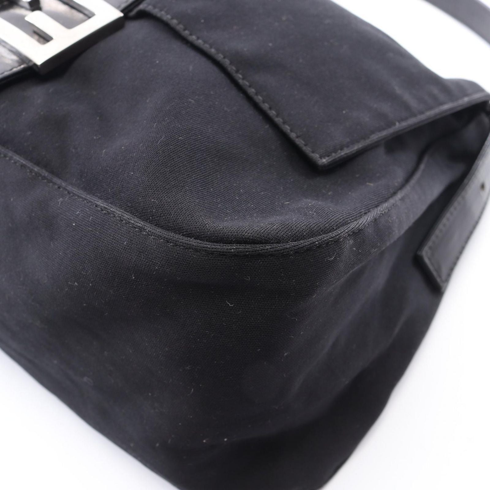 Fendi Shoulder Bag Mamma Bucket Black Leather — view 5