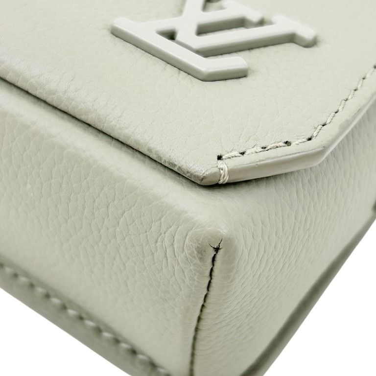 Louis Vuitton Shoulder Bag Aerogram Fast Line Wearable Wallet Sage Grayon — view 4