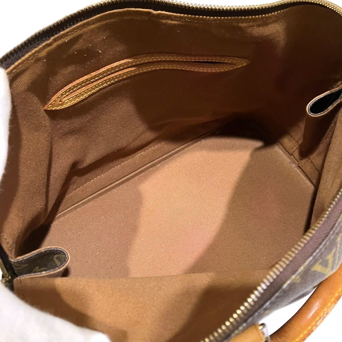 Louis Vuitton Alma PM Monogram Handbag Canvas — view 5