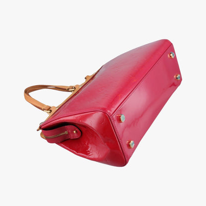 Louis Vuitton Blair MM Rose Indien Vernis Shoulder Bag — view 7
