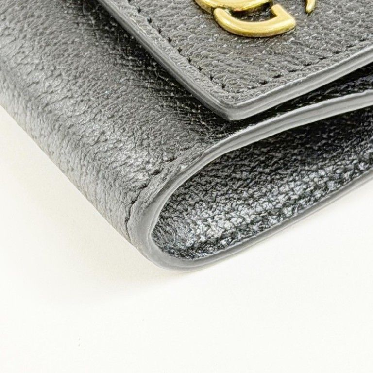 Gucci Earphones Case GG Marmont Airpods Black Leather Gold Shoulder Bag — view 3