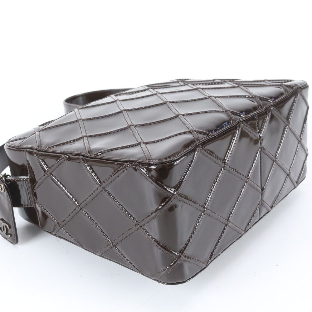 Chanel Bicolor Leather Shoulder Bag — view 4