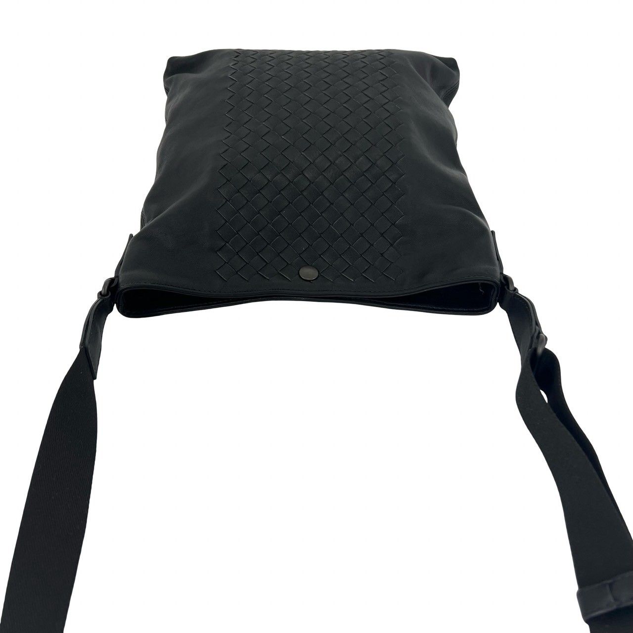 Bottega Veneta Intrecciato Leather Shoulder Bag Cross Black — view 4