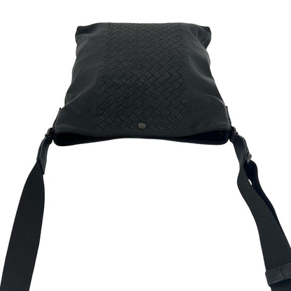 Bottega Veneta Intrecciato Leather Shoulder Bag Cross Black — view 4