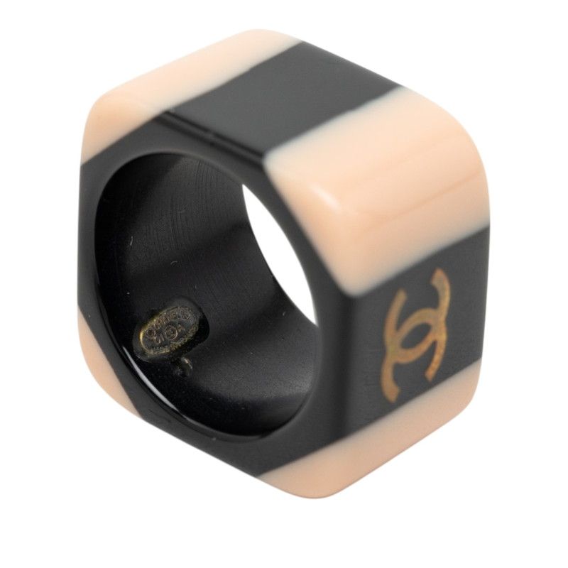 Chanel CC Logo Ring Black Beige Plastic — view 4