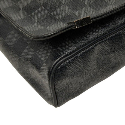 Louis Vuitton Damier Graphite District PM NM Crossbody Shoulder Bag Black — view 5