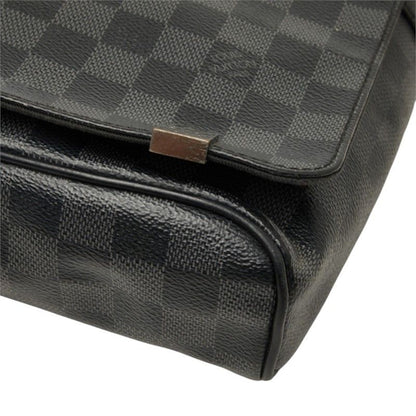 Louis Vuitton Damier Graphite District PM NM Crossbody Shoulder Bag Black — view 4