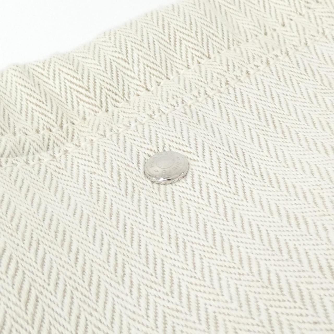 Hermes Fourbi 25 Pouch — view 3