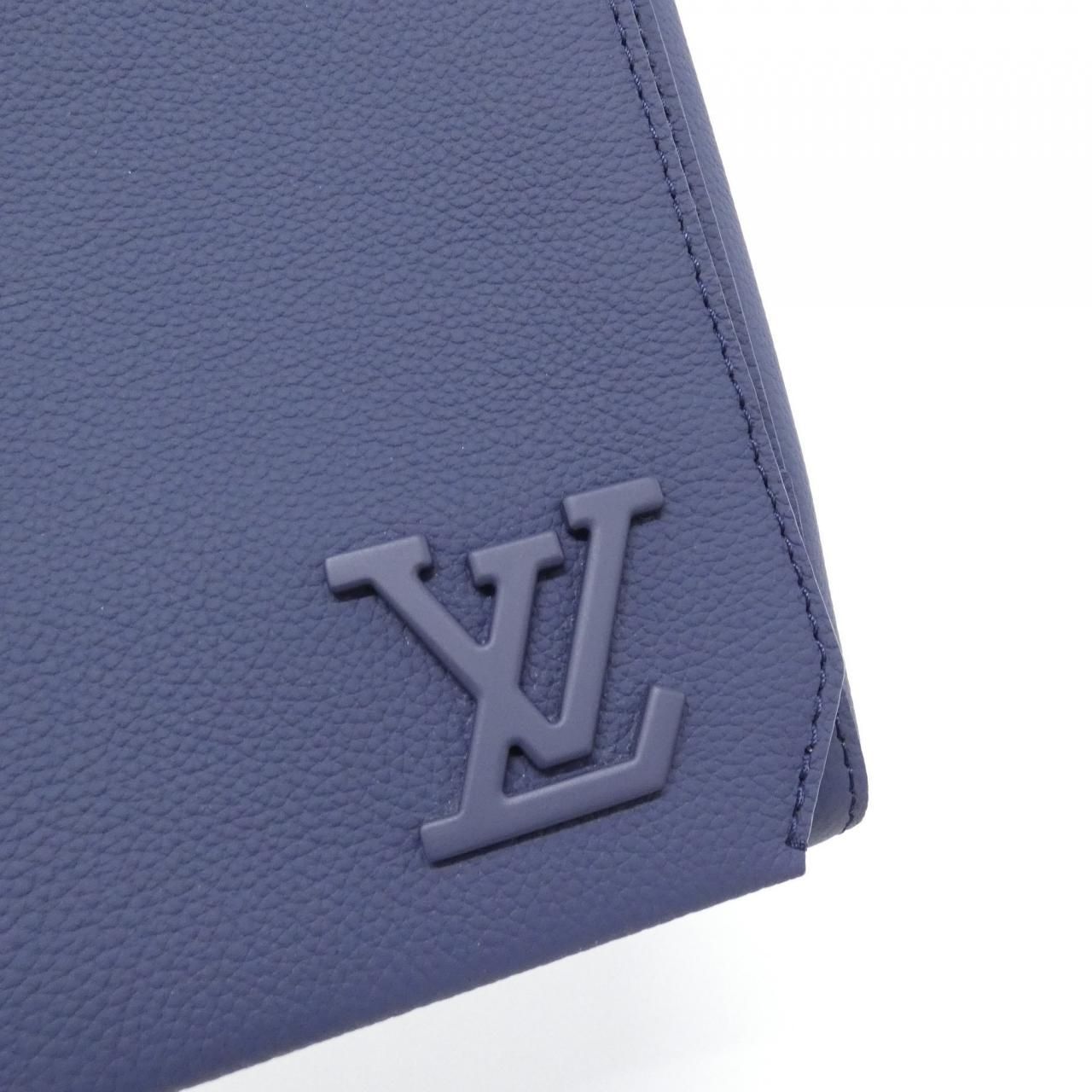 Louis Vuitton LV Aerogram Takeoff Messenger Shoulder Bag — view 6