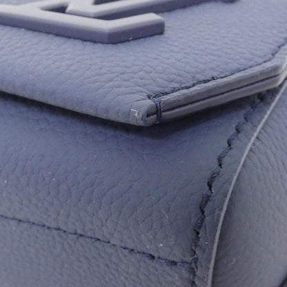 Louis Vuitton LV Aerogram Takeoff Messenger Shoulder Bag — view 3