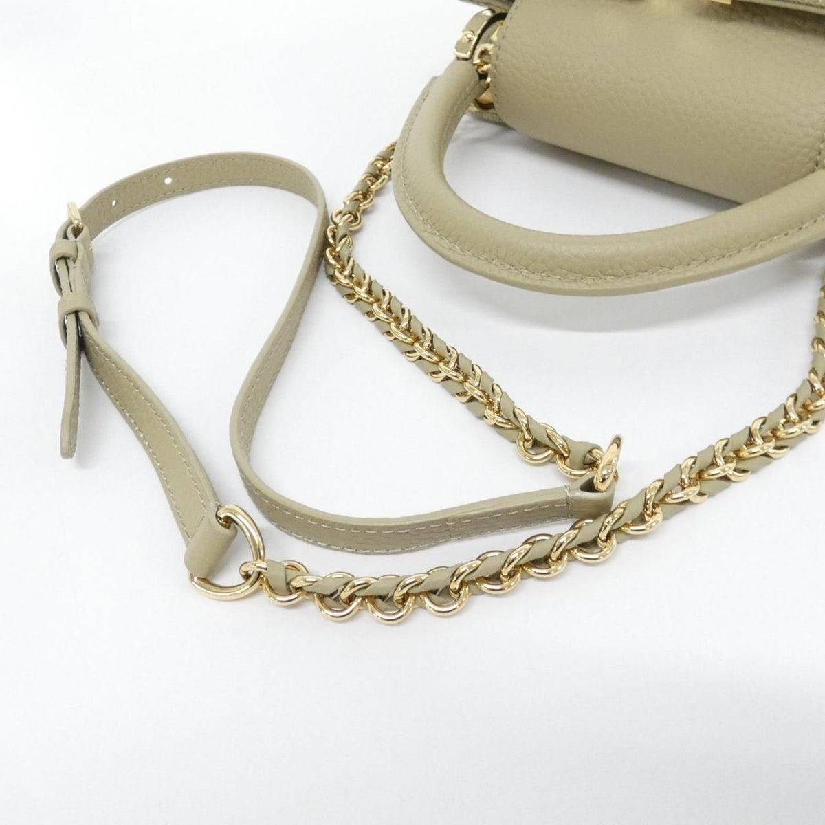 Louis Vuitton Capucines BB Bag — view 5