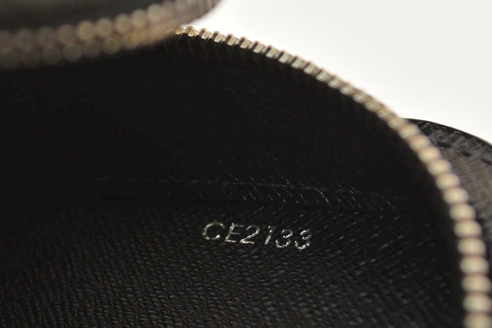 Louis Vuitton Clutch Baikal Taiga Ardoise Black — view 8