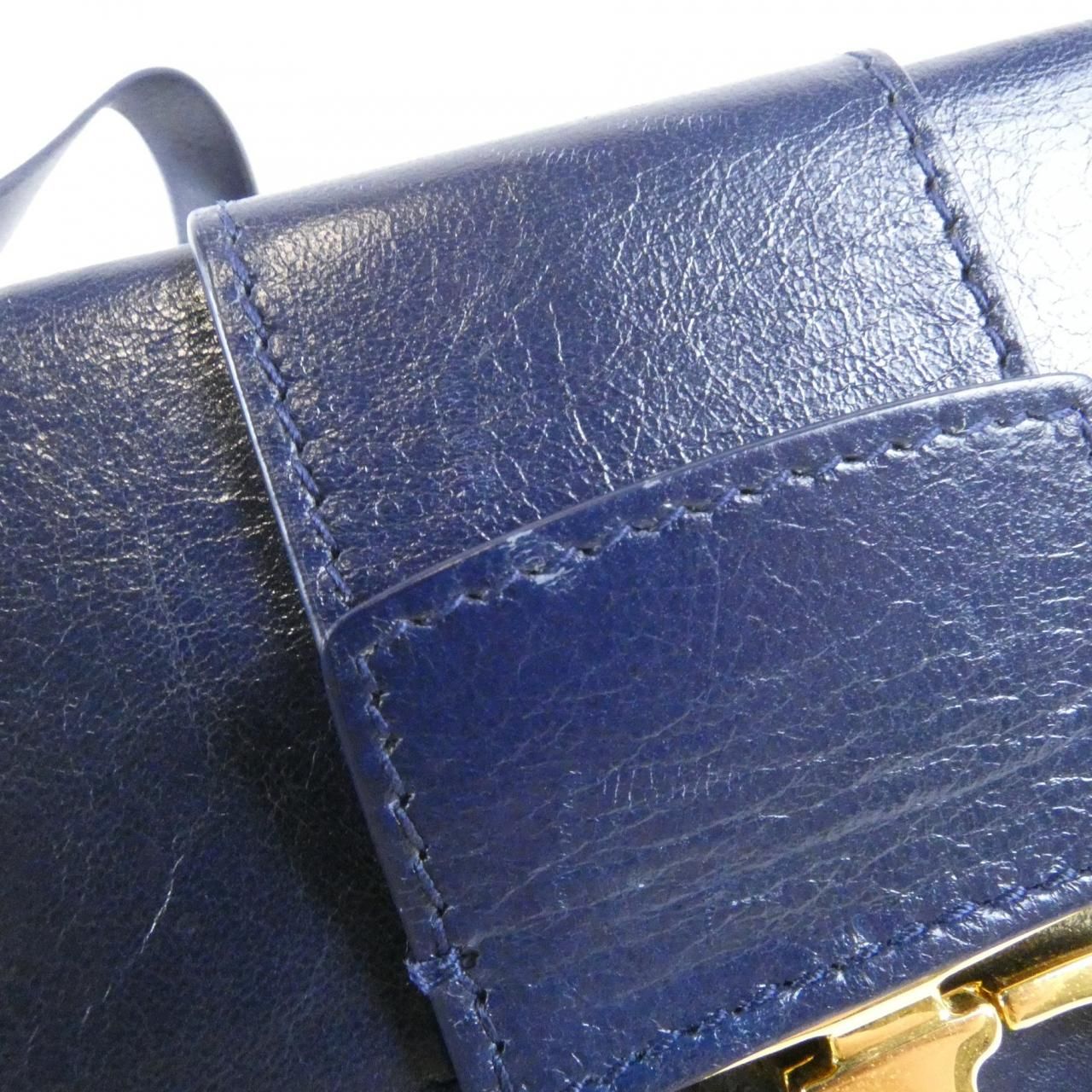 Dior 30 Montaigne Shoulder Bag — view 5