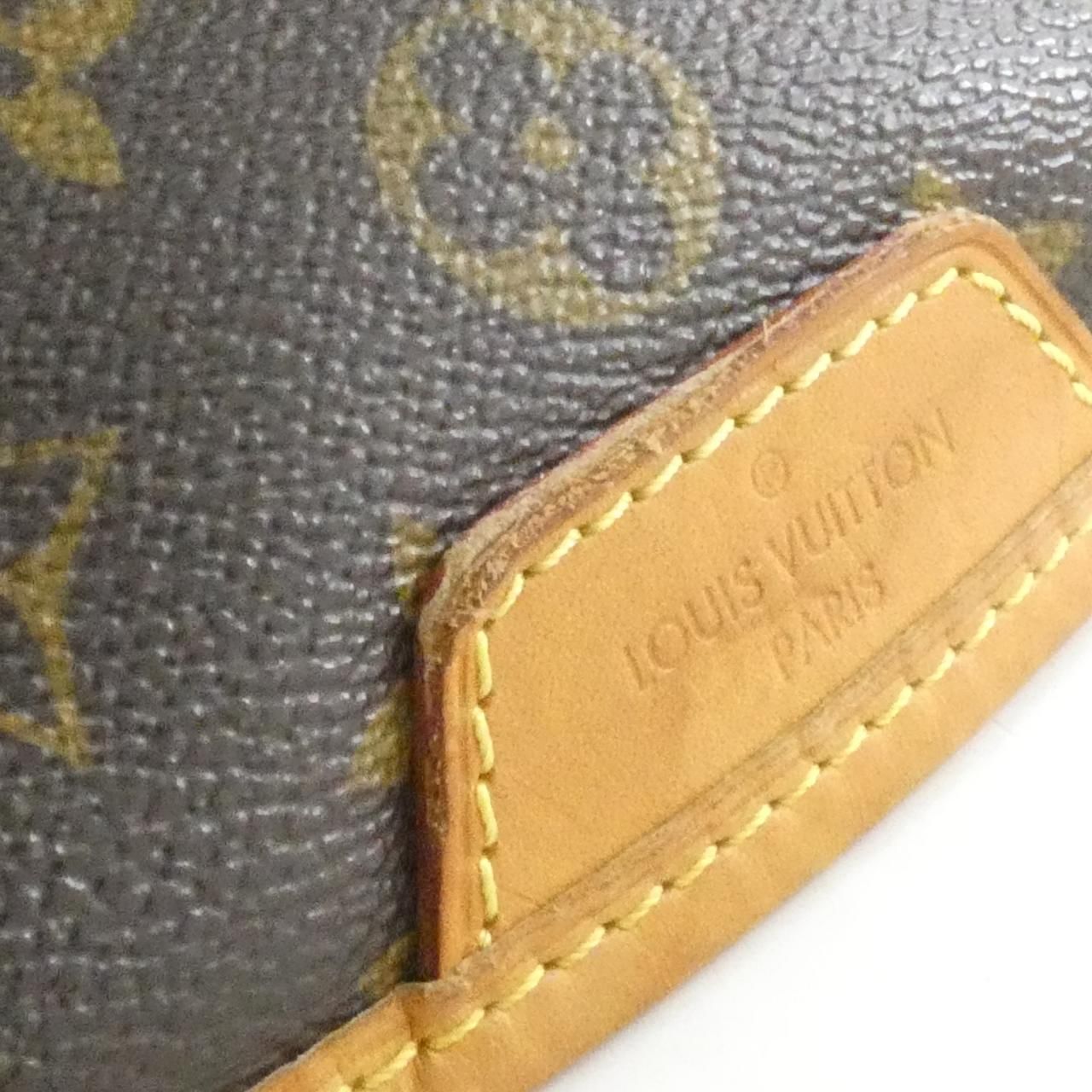 Louis Vuitton Monogram Menilmontan MM Shoulder Bag — view 4