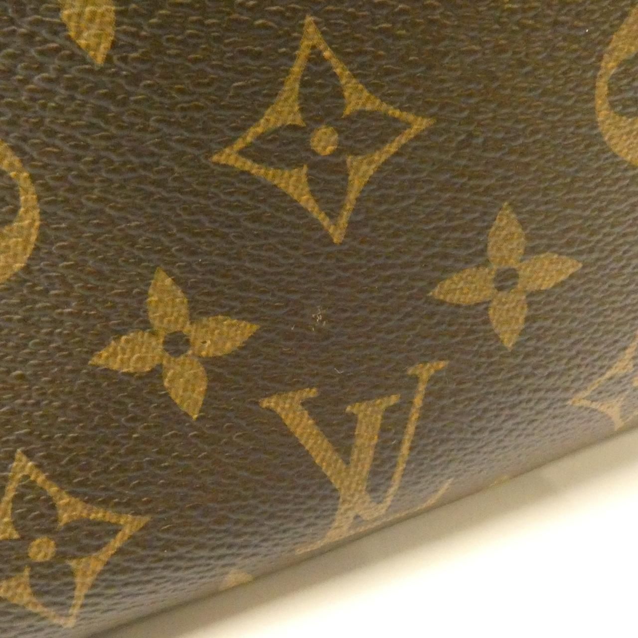 Louis Vuitton Monogram Delightful MM Shoulder Bag — view 4