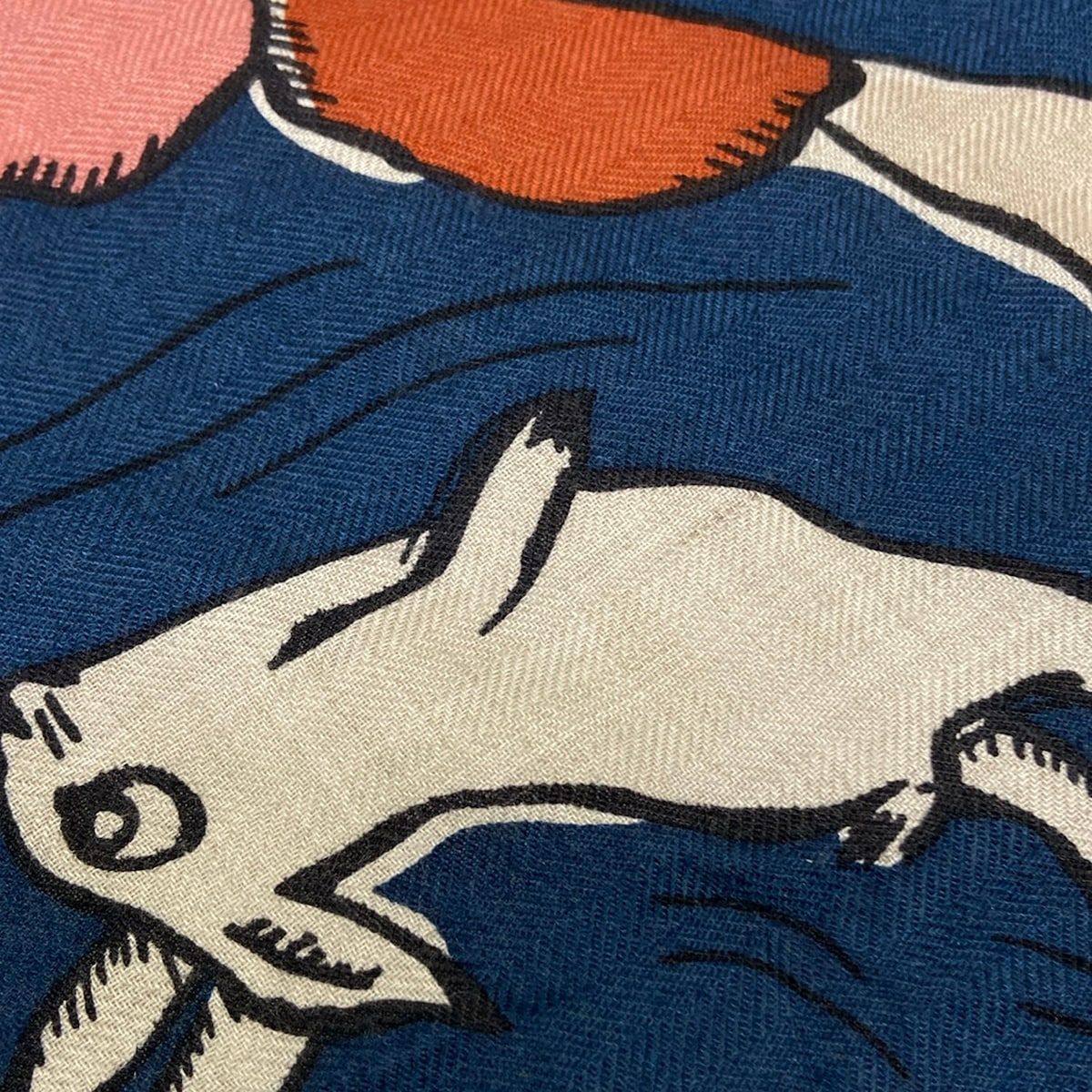 Hermes Shawl Triangle Jean Blue Petrol Natural Green Thousand and One Rabbit — view 5