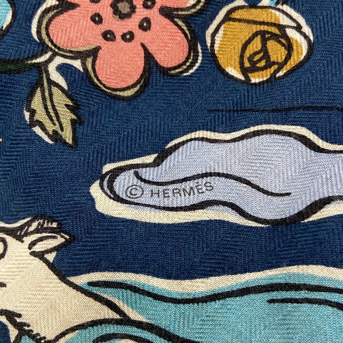 Hermes Shawl Triangle Jean Blue Petrol Natural Green Thousand and One Rabbit — view 2