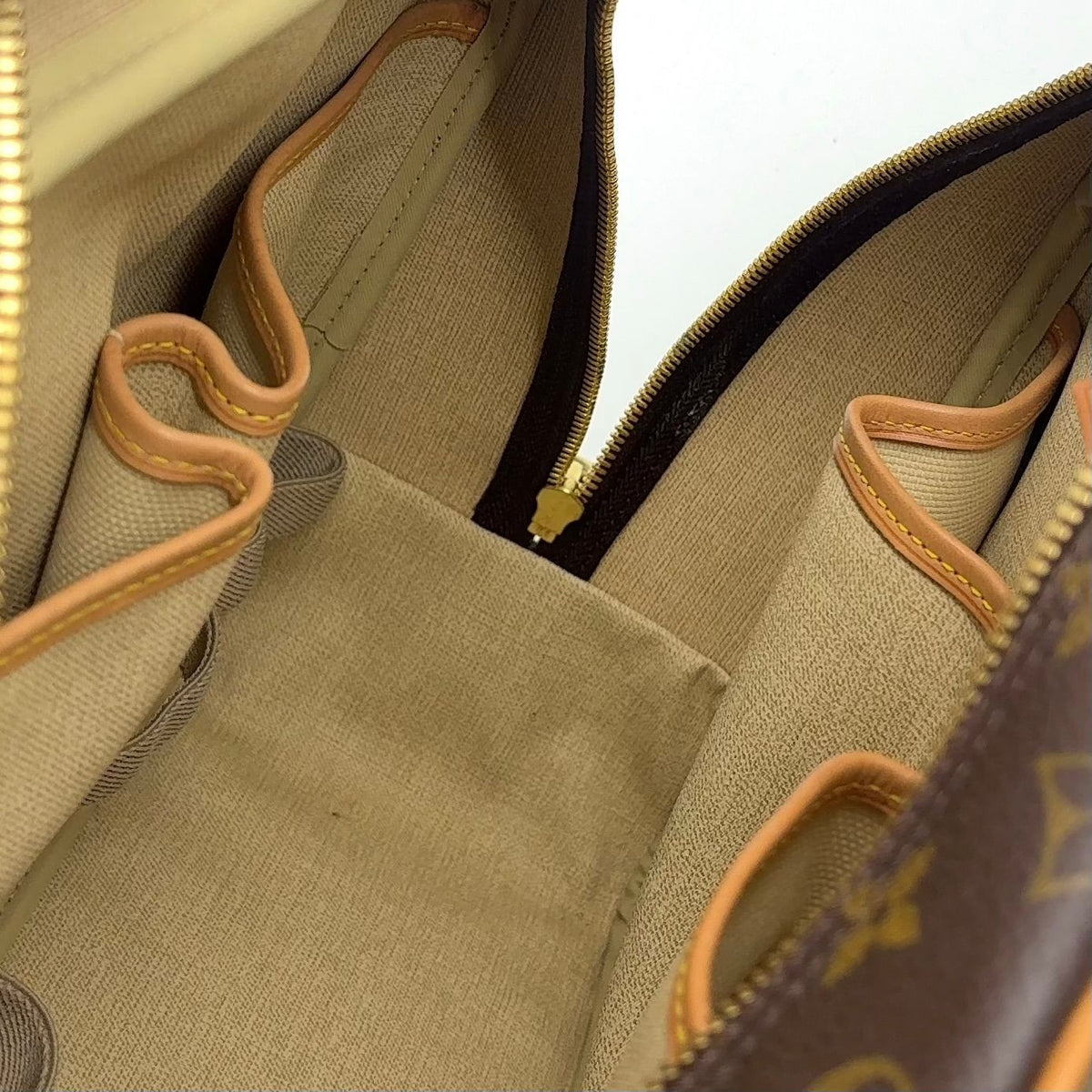 Louis Vuitton Deauville Bowling Vanity Monogram Leather Brown Handbag Gold — view 8
