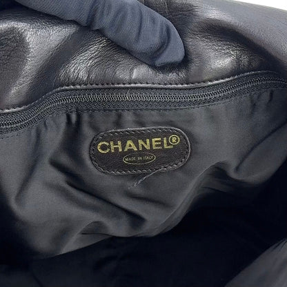 Chanel CC Logo Fringe Tassel Leather Black Shoulder Bag Gold — view 4