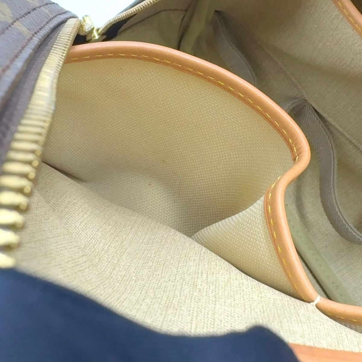 Louis Vuitton Deauville Bowling Vanity Monogram Leather Brown Handbag Gold — view 5