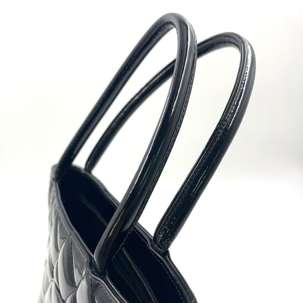 Chanel CC Logo Reprint Quilted Patent Leather Patent Black Tote Bag Silver — view 7