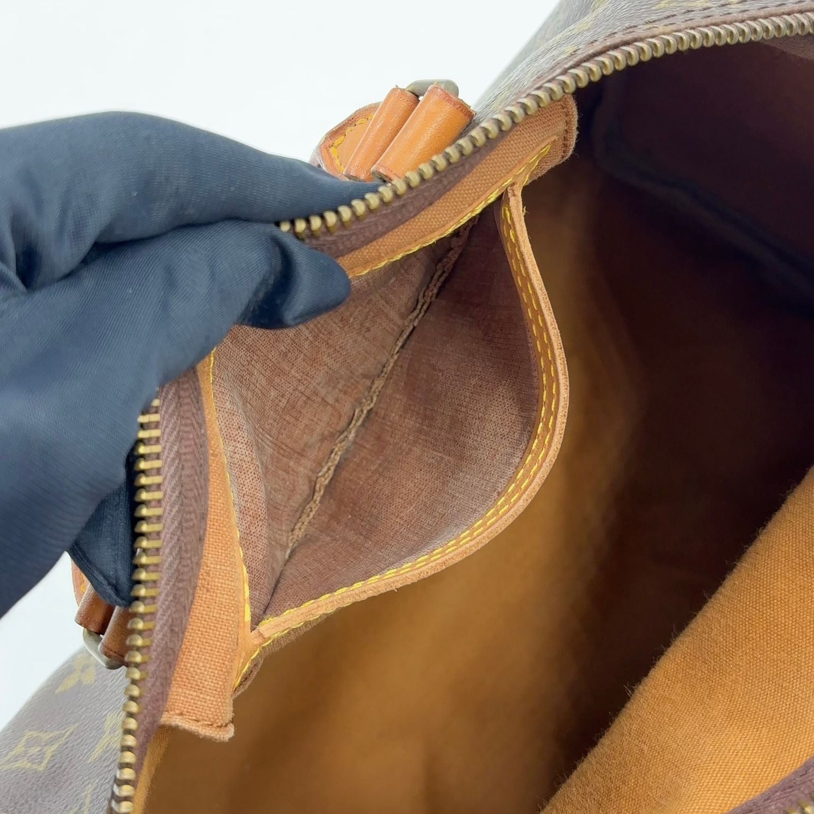 Louis Vuitton Speedy 30 Monogram Leather Handbag — view 6