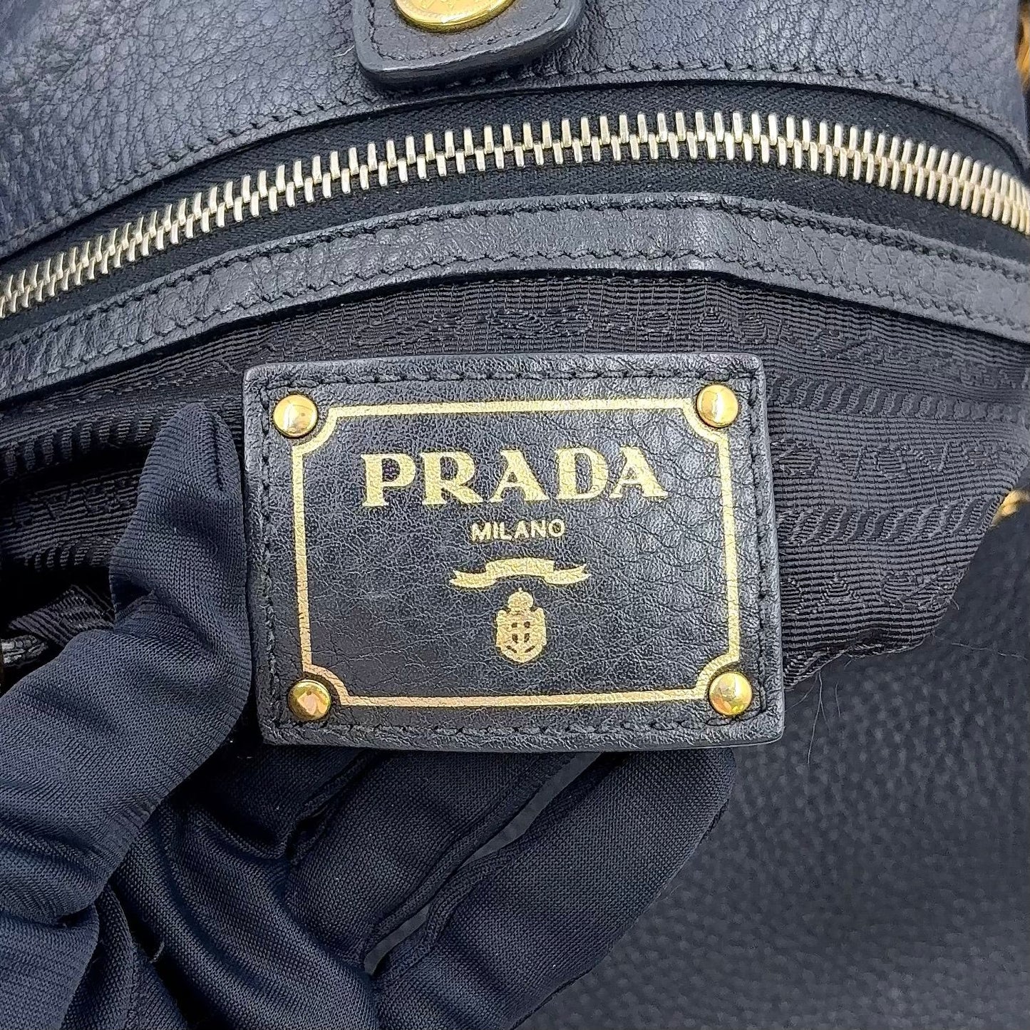 Prada Vitello Daino Leather Black Tote Bag Gold — view 4