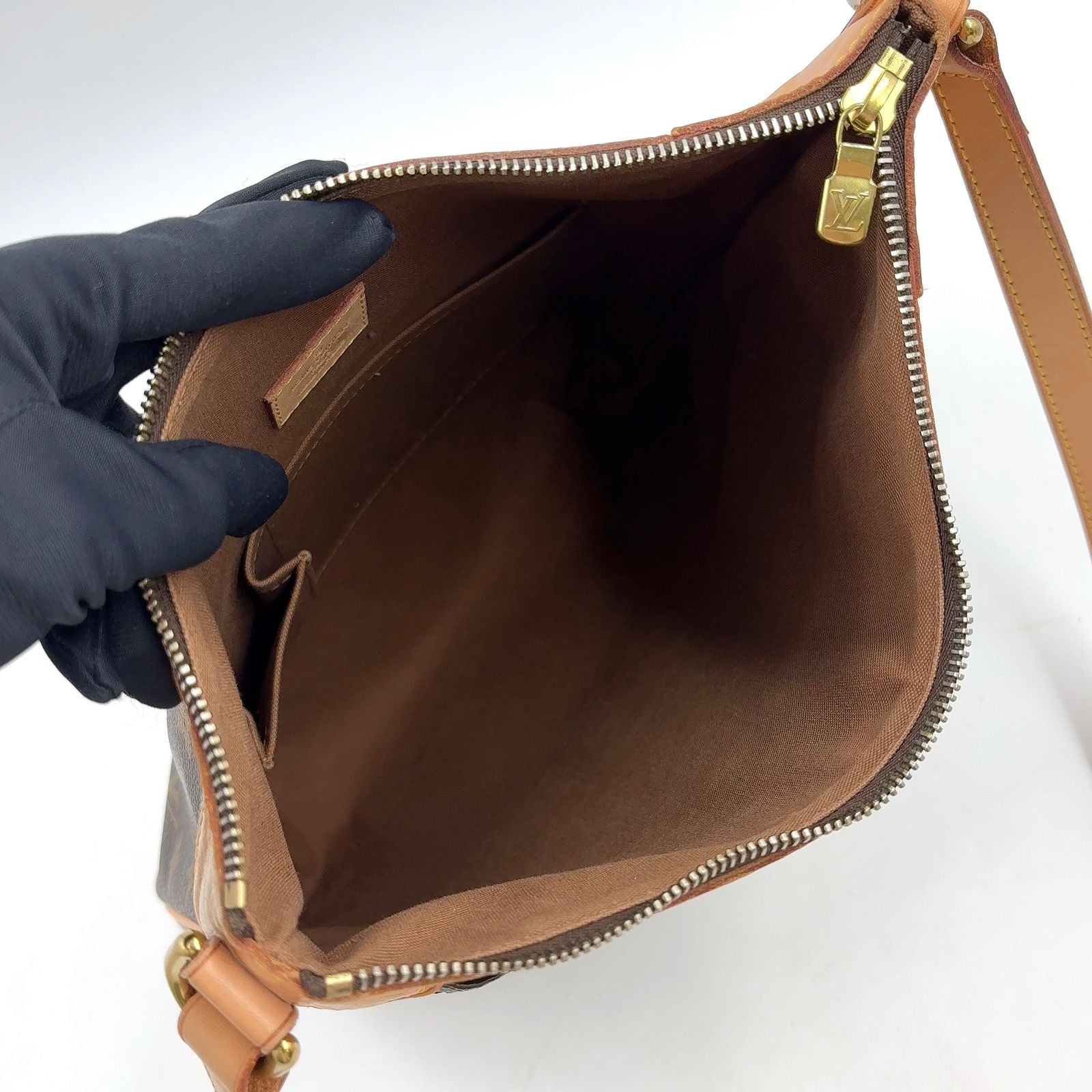 Louis Vuitton Odeon MM Monogram Leather Brown Shoulder Bag Gold — view 3