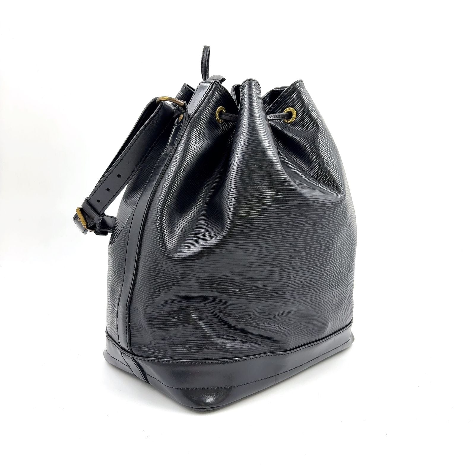 Louis Vuitton Noe Epi Noir Leather Black Shoulder Bag Gold — view 2