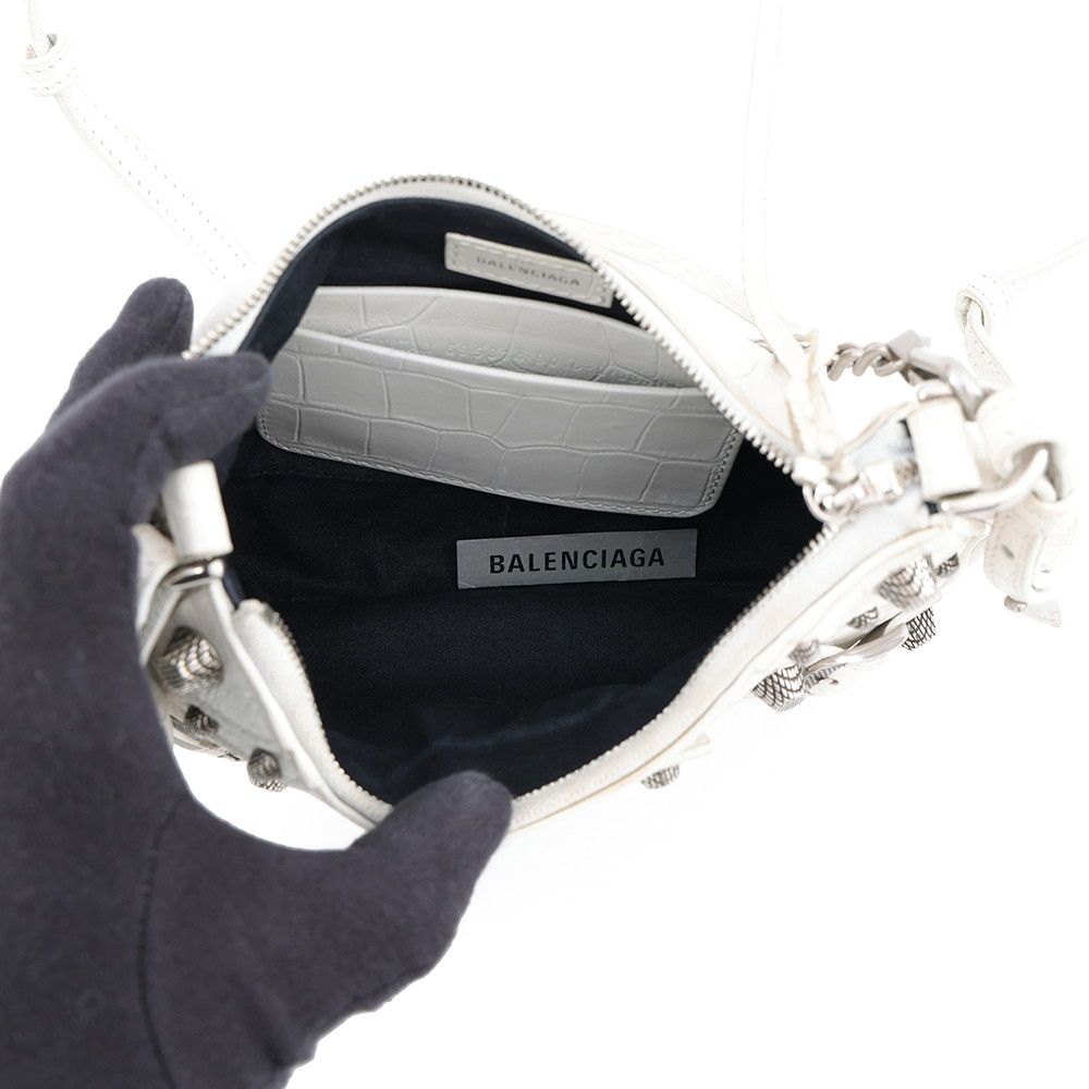 Balenciaga Shoulder Bag le Cagole Mini Embossed Leather 2-Way White — view 6