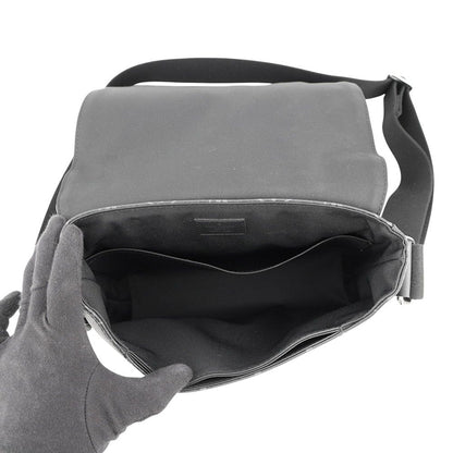 Louis Vuitton Shoulder Bag Monogram Eclipse District PM Black — view 5