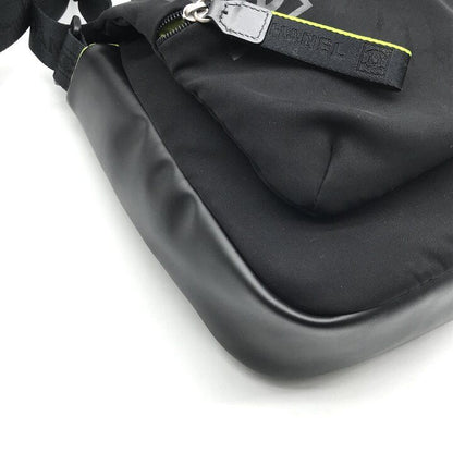 Chanel CC Logo Sports Shoulder Bag Black — view 5